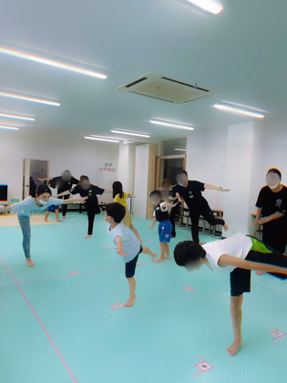 仲良し親子のヨガレッスン（お土産付き）